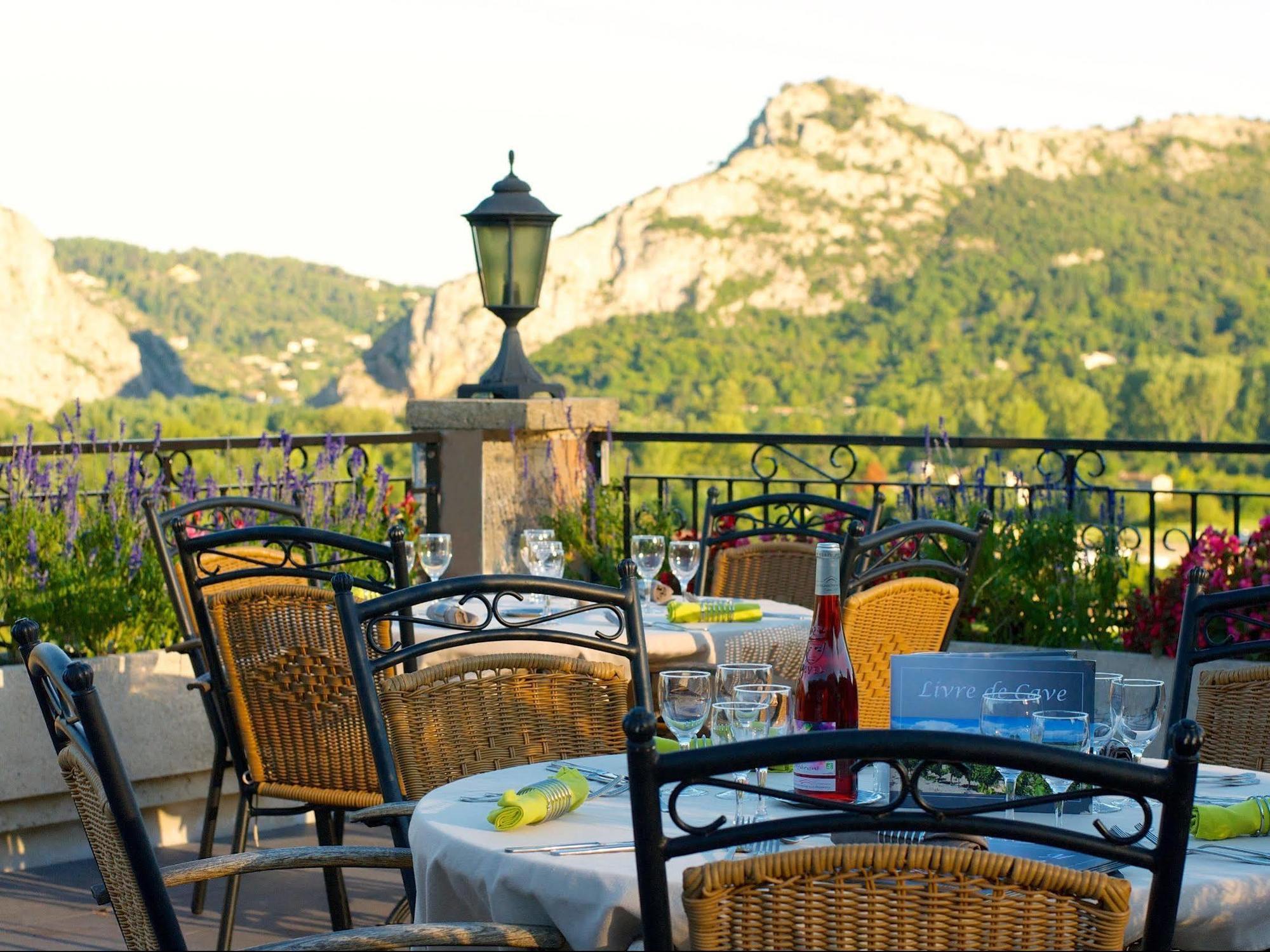 Logis Hotel Restaurant La Porte Des Cevennes Anduze Exterior foto